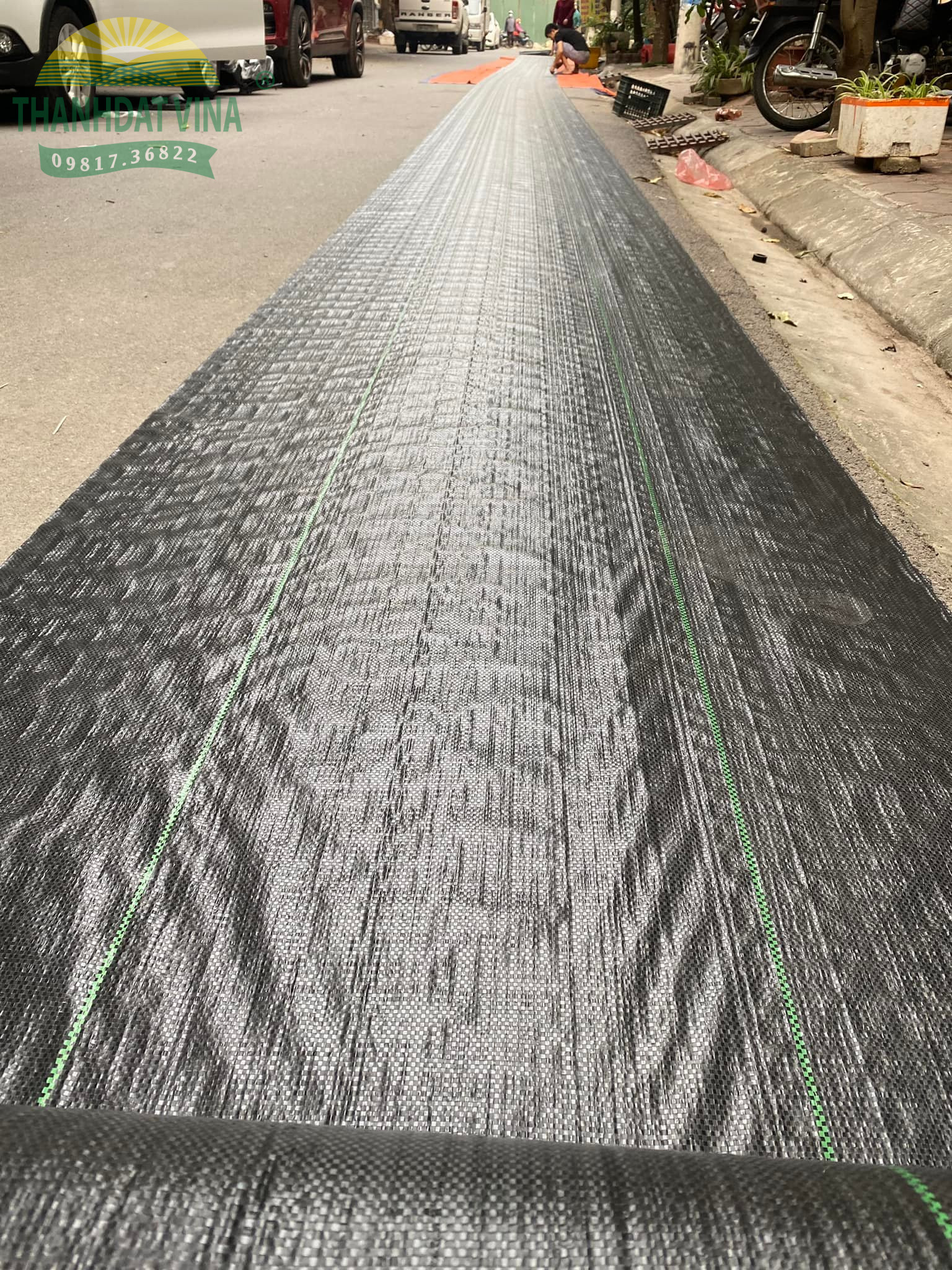 Hình ảnh chi tiết bạt phủ đất chống cỏ