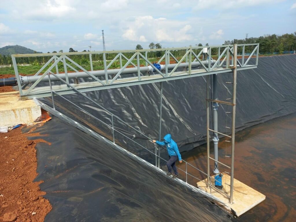 ( Lắp đặt, thi công bạt chống thấm HDPE )