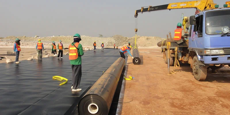 ( Thi công lắp đặt màng chống thấm HDPE )